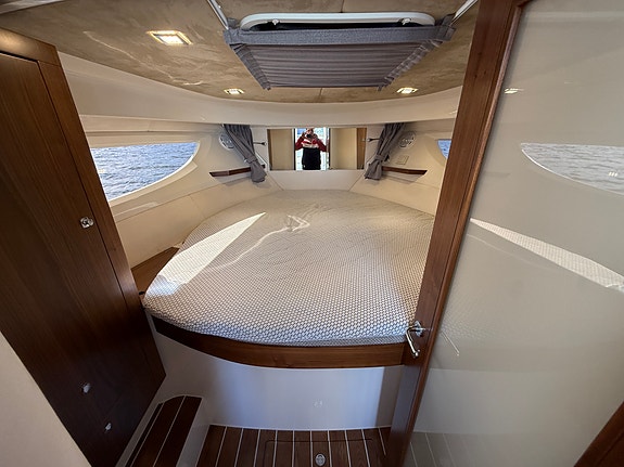 Marex 360 Cabriolet Cruiser 30 of 30