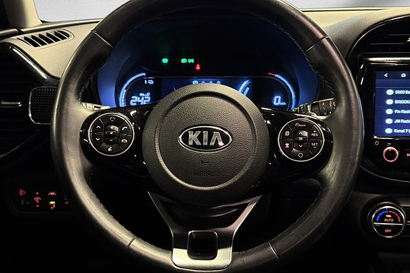 Kia e-Soul 13 of 20