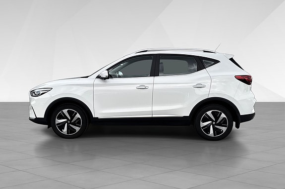 MG ZS EV 4 of 16