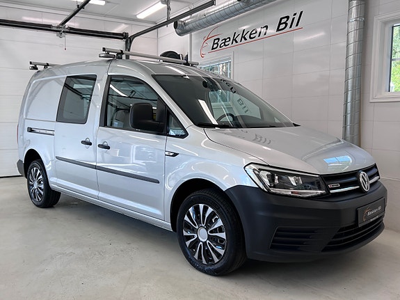 Volkswagen Caddy Maxi 11 of 30