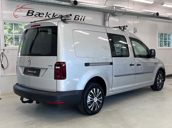Volkswagen Caddy Maxi 8 of 30