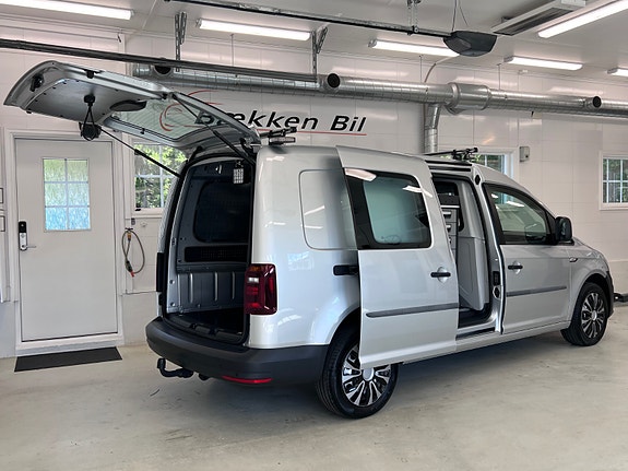 Volkswagen Caddy Maxi 10 of 30
