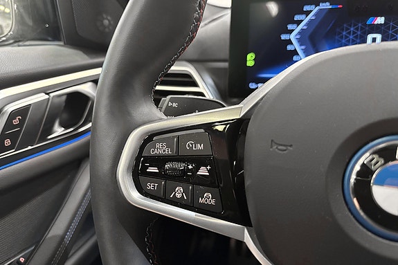 BMW i4 25 of 30