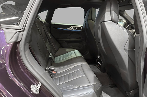 BMW i4 17 of 30