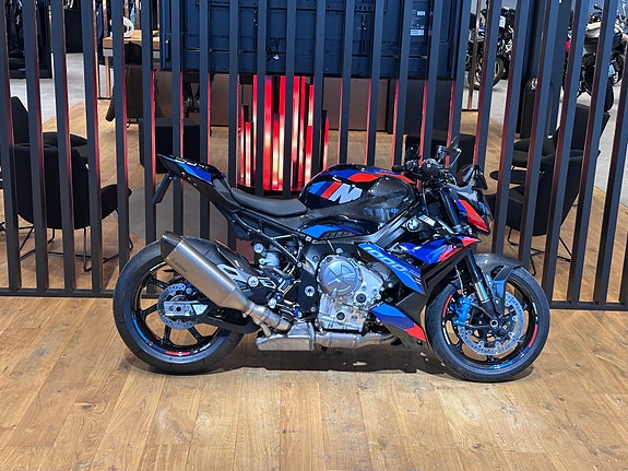 BMW M 1000 R Competition 2 of 14