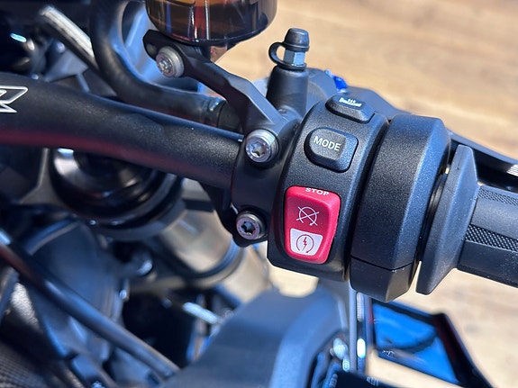 BMW M 1000 R Competition 7 of 14