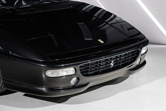 Ferrari 355 18 of 30