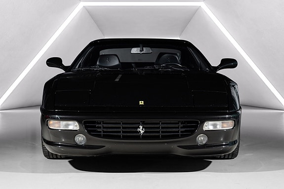Ferrari 355 5 of 30