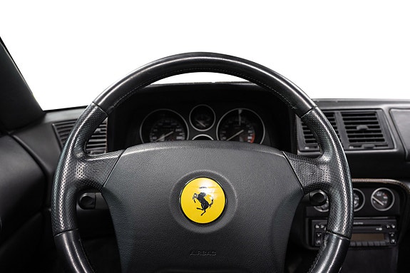 Ferrari 355 22 of 30