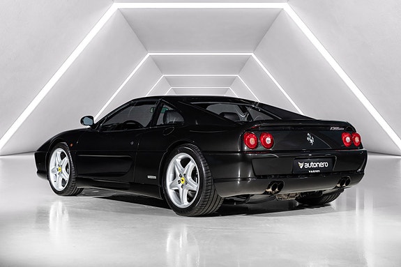Ferrari 355 4 of 30
