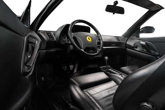 Ferrari 355 19 of 30