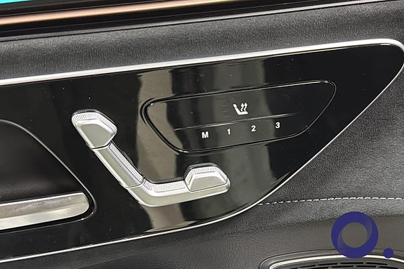 Mercedes-Benz EQE SUV 15 of 30