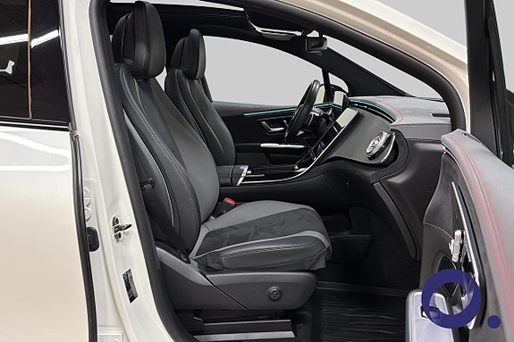Mercedes-Benz EQE SUV 16 of 30