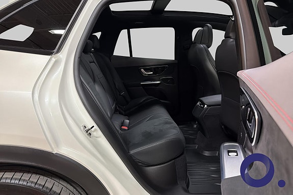 Mercedes-Benz EQE SUV 17 of 30