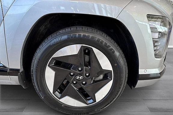 Hyundai Kona 24 of 30