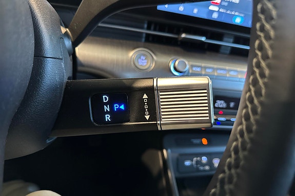 Hyundai Kona 14 of 30