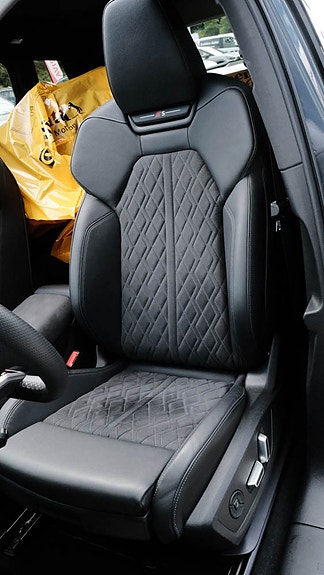 Audi Q6 e-tron 24 of 30