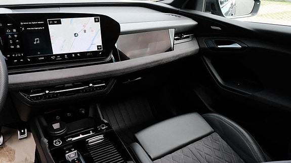 Audi Q6 e-tron 18 of 30