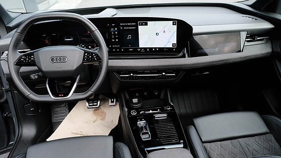 Audi Q6 e-tron 16 of 30