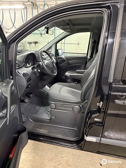 Mercedes-Benz VITO 10 of 10