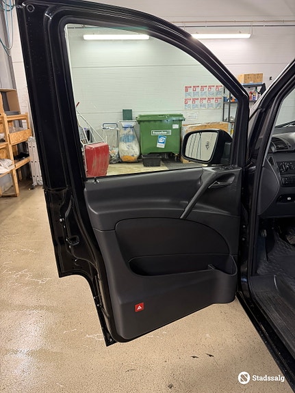 Mercedes-Benz VITO 9 of 10