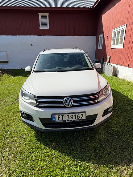 Volkswagen Tiguan 3 of 7