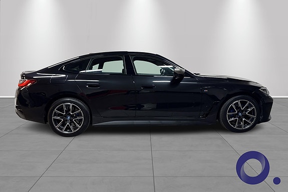 BMW i4 6 of 30