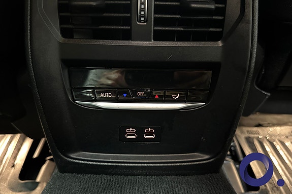 BMW i4 14 of 30