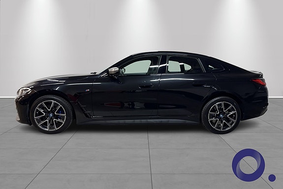BMW i4 2 of 30