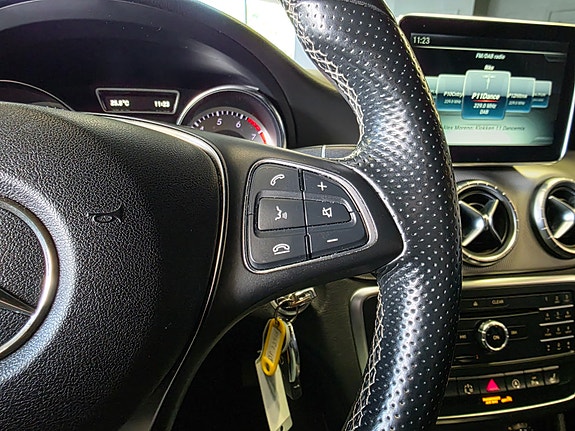 Mercedes-Benz CLA180 20 of 30