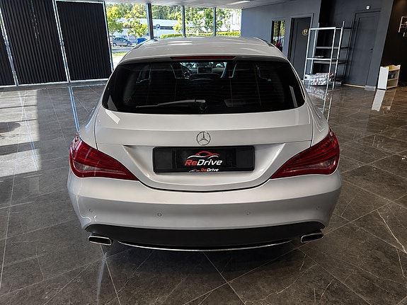 Mercedes-Benz CLA180 5 of 30