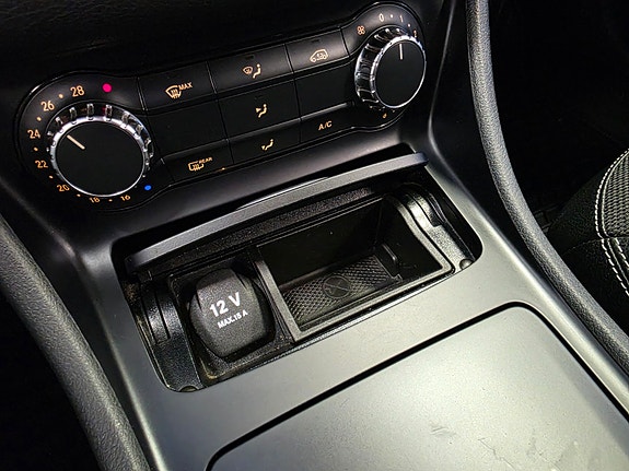 Mercedes-Benz CLA180 29 of 30