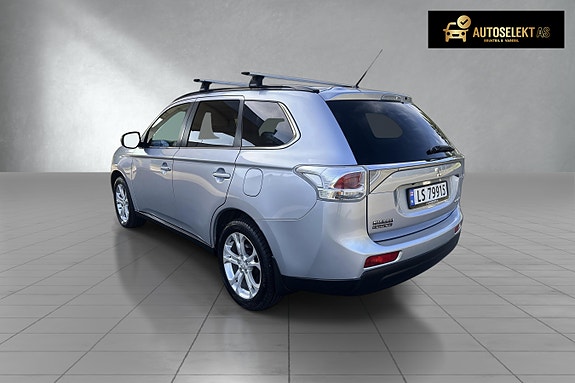 Mitsubishi Outlander 7 of 16