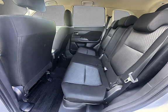 Mitsubishi Outlander 11 of 16