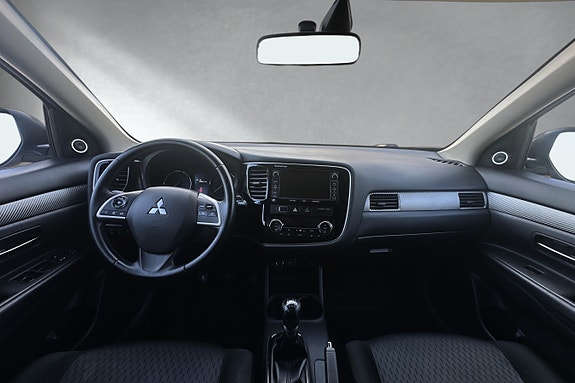 Mitsubishi Outlander 12 of 16