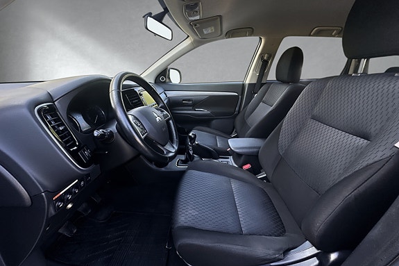 Mitsubishi Outlander 10 of 16