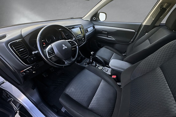 Mitsubishi Outlander 9 of 16