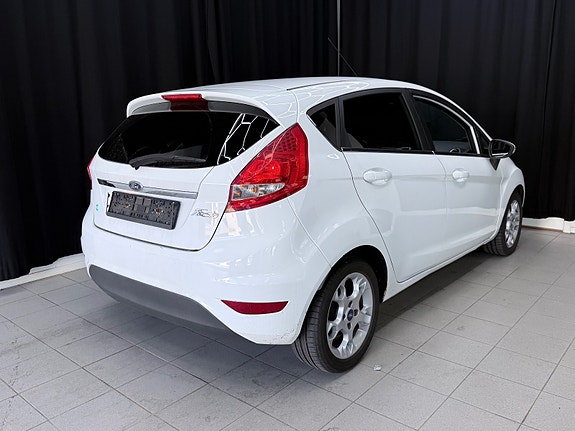 Ford Fiesta 6 of 30