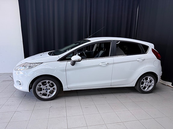 Ford Fiesta 4 of 30