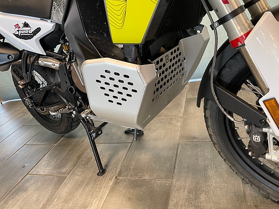 Husqvarna Norden 901 14 of 18