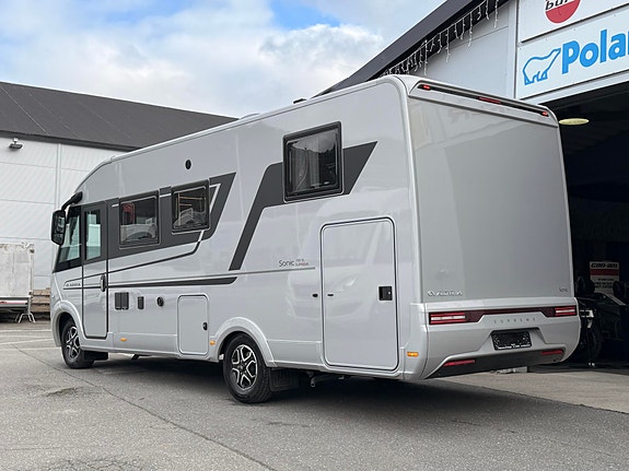 Adria Sonic Supreme 700 SL 2,2 / 180 hk 8G Aut *4400kg/Loungepack/LED-lys* 8 of 30