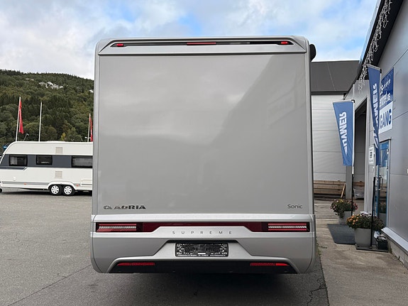 Adria Sonic Supreme 700 SL 2,2 / 180 hk 8G Aut *4400kg/Loungepack/LED-lys* 7 of 30