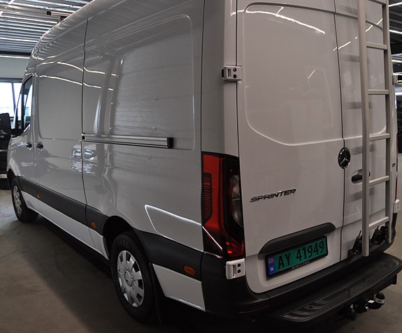 Mercedes-Benz Sprinter 316 22 of 26