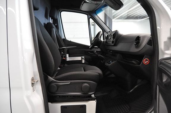 Mercedes-Benz Sprinter 316 16 of 26