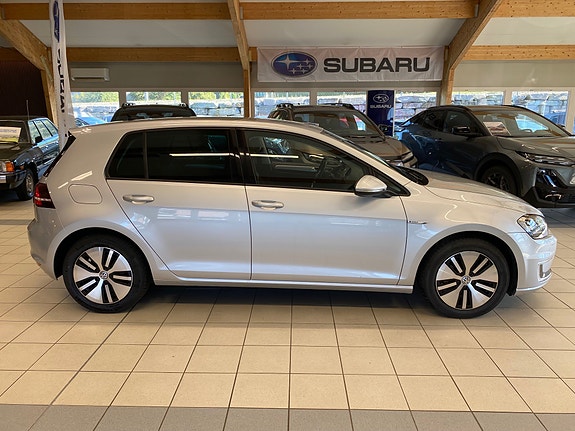 Volkswagen e-Golf VII 4 of 18