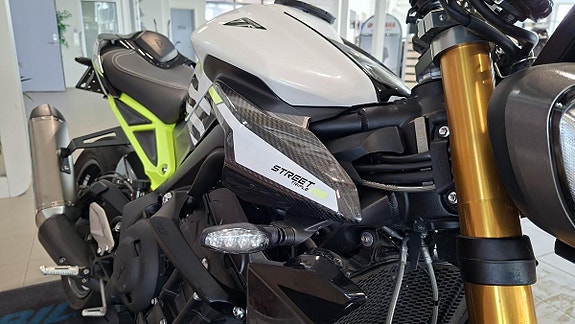 Triumph Street Triple 765 Moto2™ Edition 16 of 19