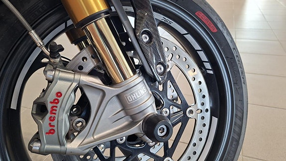 Triumph Street Triple 765 Moto2™ Edition 15 of 19