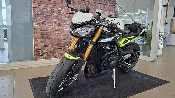 Triumph Street Triple 765 Moto2™ Edition 2 of 19