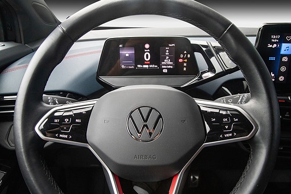 Volkswagen ID.4 GTX 16 of 19