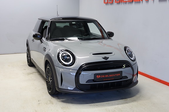 MINI Cooper SE 2 of 12